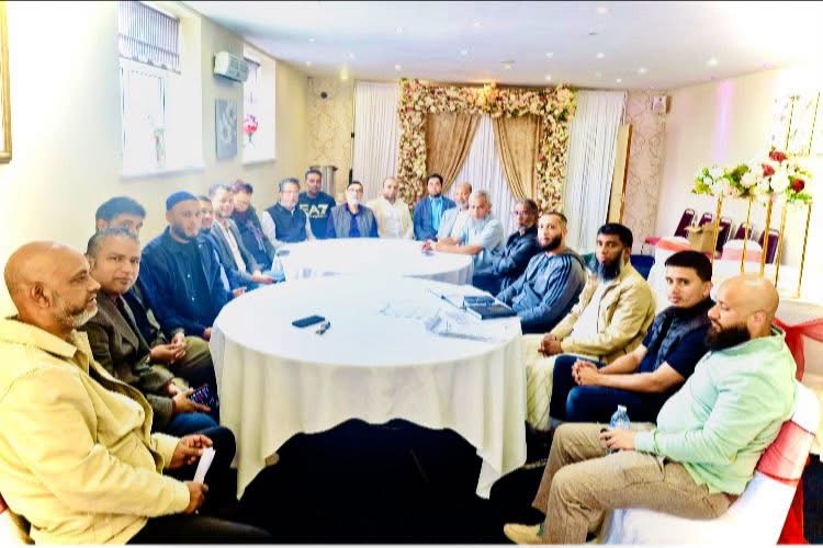 গৌরবের ” মাথিউরা ইউনিয়ন এসোসিয়েশন মিডল্যান্ডস্” এর কার্যকরী কমিটির প্রথম সভা (৪-৫-২৫ )রোজ রবিবার স্মলহীথ এর বিয়ালাউঞ্জে অনুষ্ঠিত হয়।